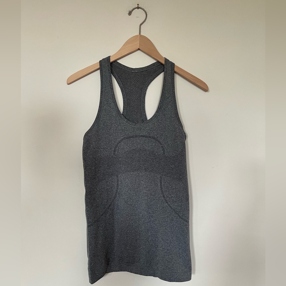 Lululemon racerback tank gray size 4